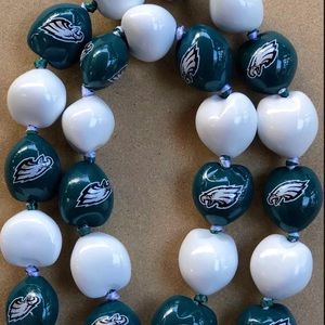 NFL Philadelphia Eagles Go Nuts Kukui Nut Lei 16”